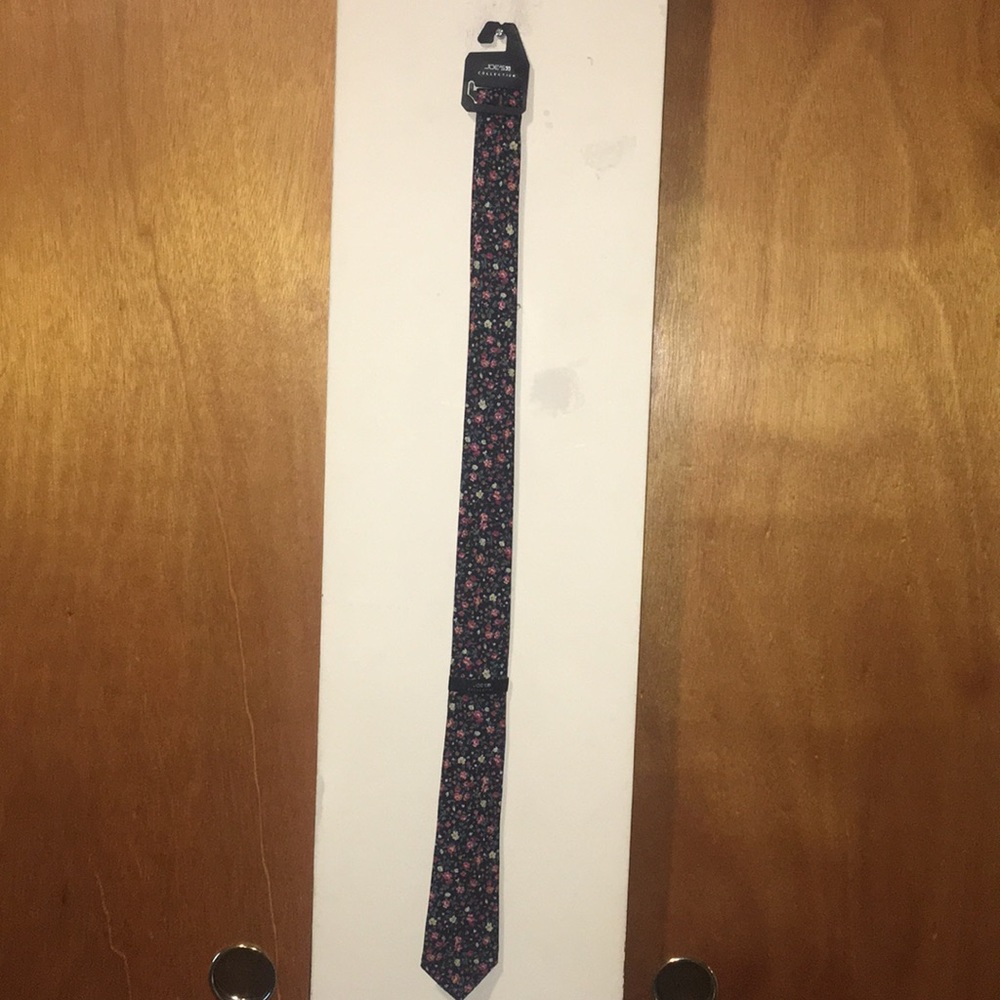 💐 NWT Joe’s Collection Floral Tie - Picture 3 of 8